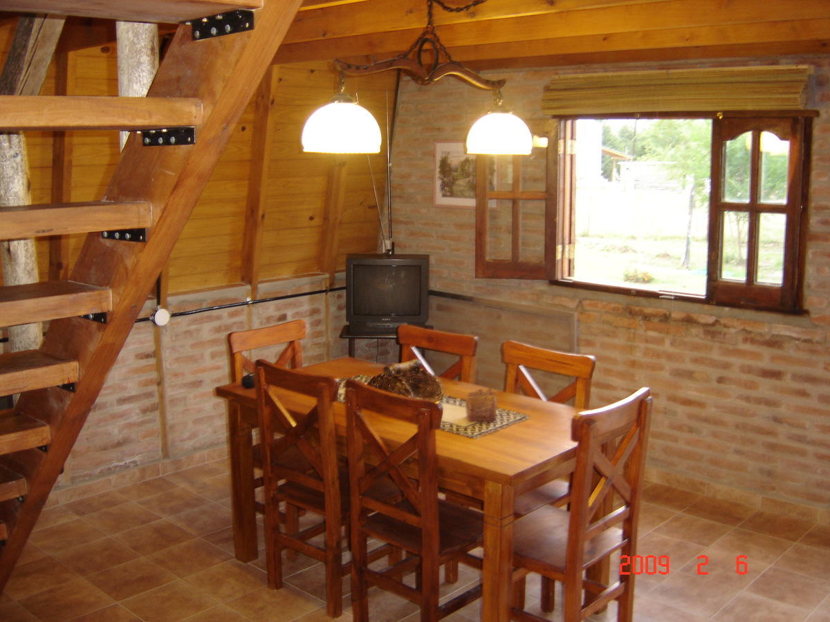 Cabanas Ecos Del Rio Los Reartes Ruang foto