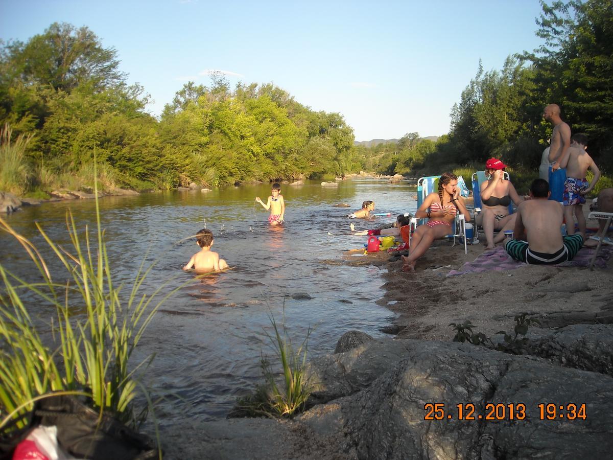 Cabanas Ecos Del Rio Los Reartes Ruang foto